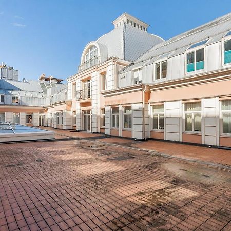 Central Apartment In Gedimino Av By Urban Rent ヴィリニュス エクステリア 写真