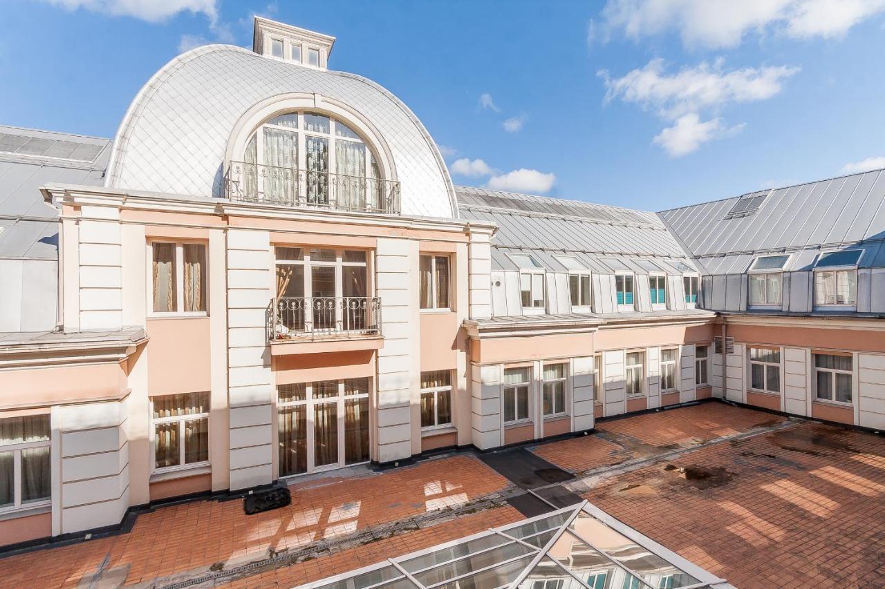 Central Apartment In Gedimino Av By Urban Rent ヴィリニュス エクステリア 写真