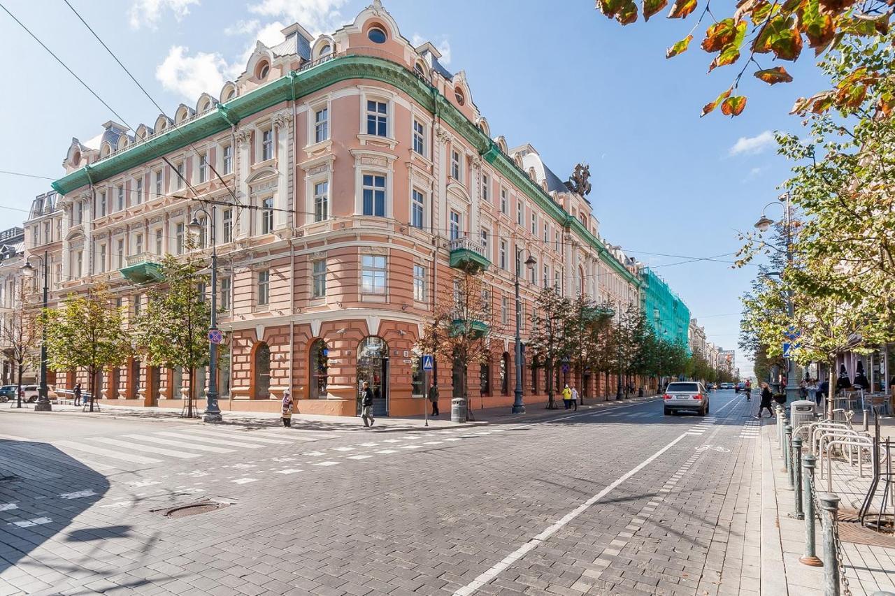 Central Apartment In Gedimino Av By Urban Rent ヴィリニュス エクステリア 写真