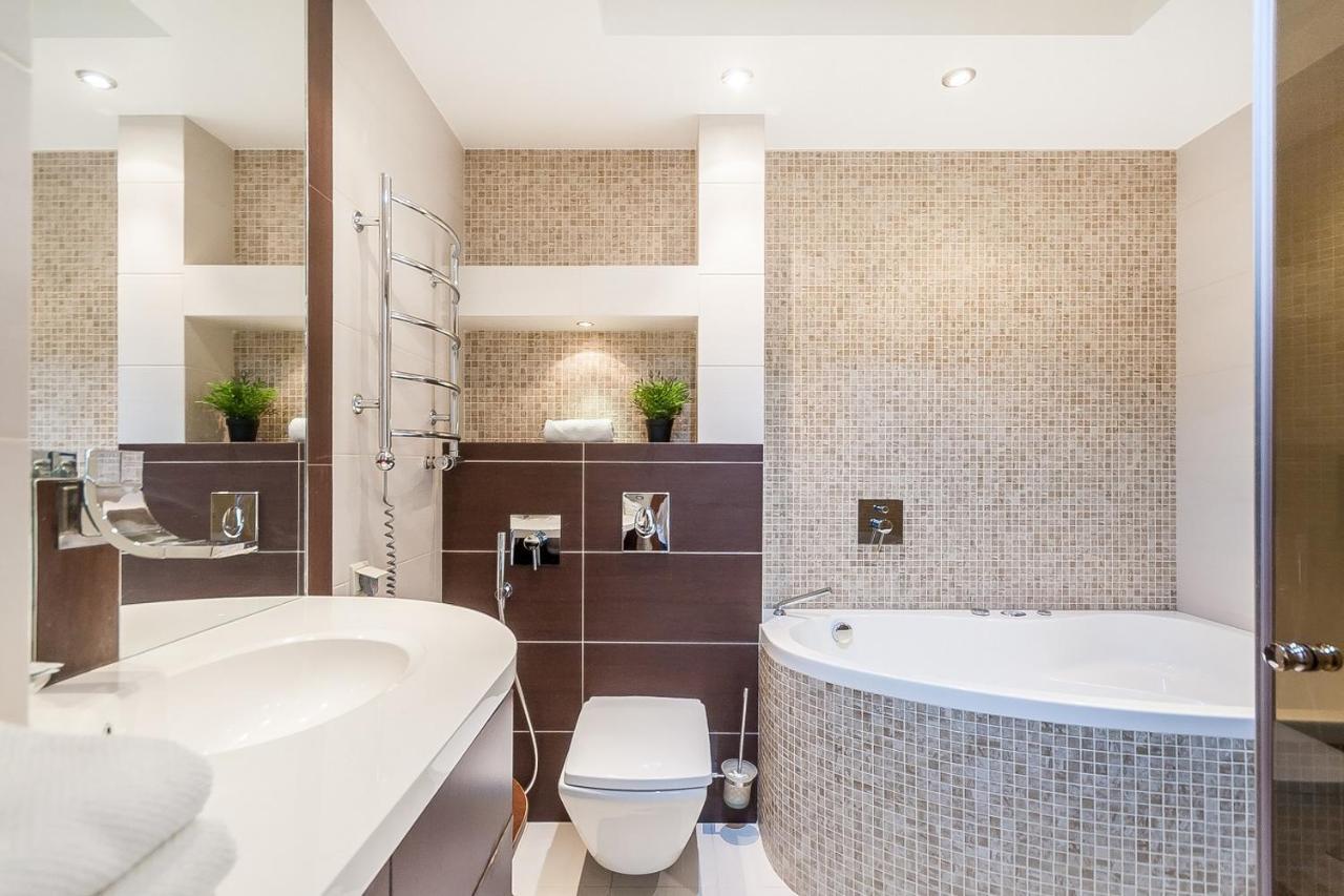 Central Apartment In Gedimino Av By Urban Rent ヴィリニュス エクステリア 写真